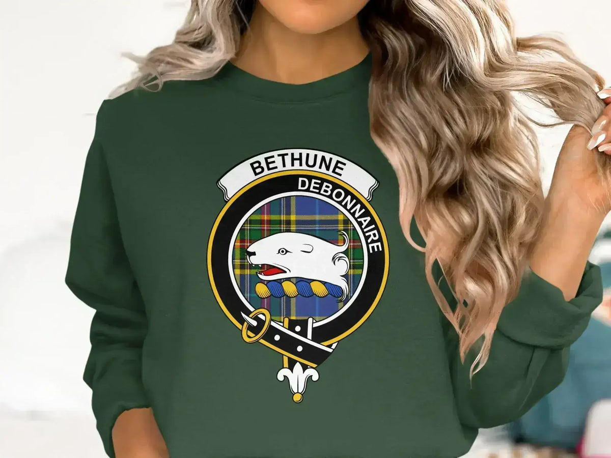 Clan Bethune Debonnaire family crest crewneck sweatshirt — navy fleece