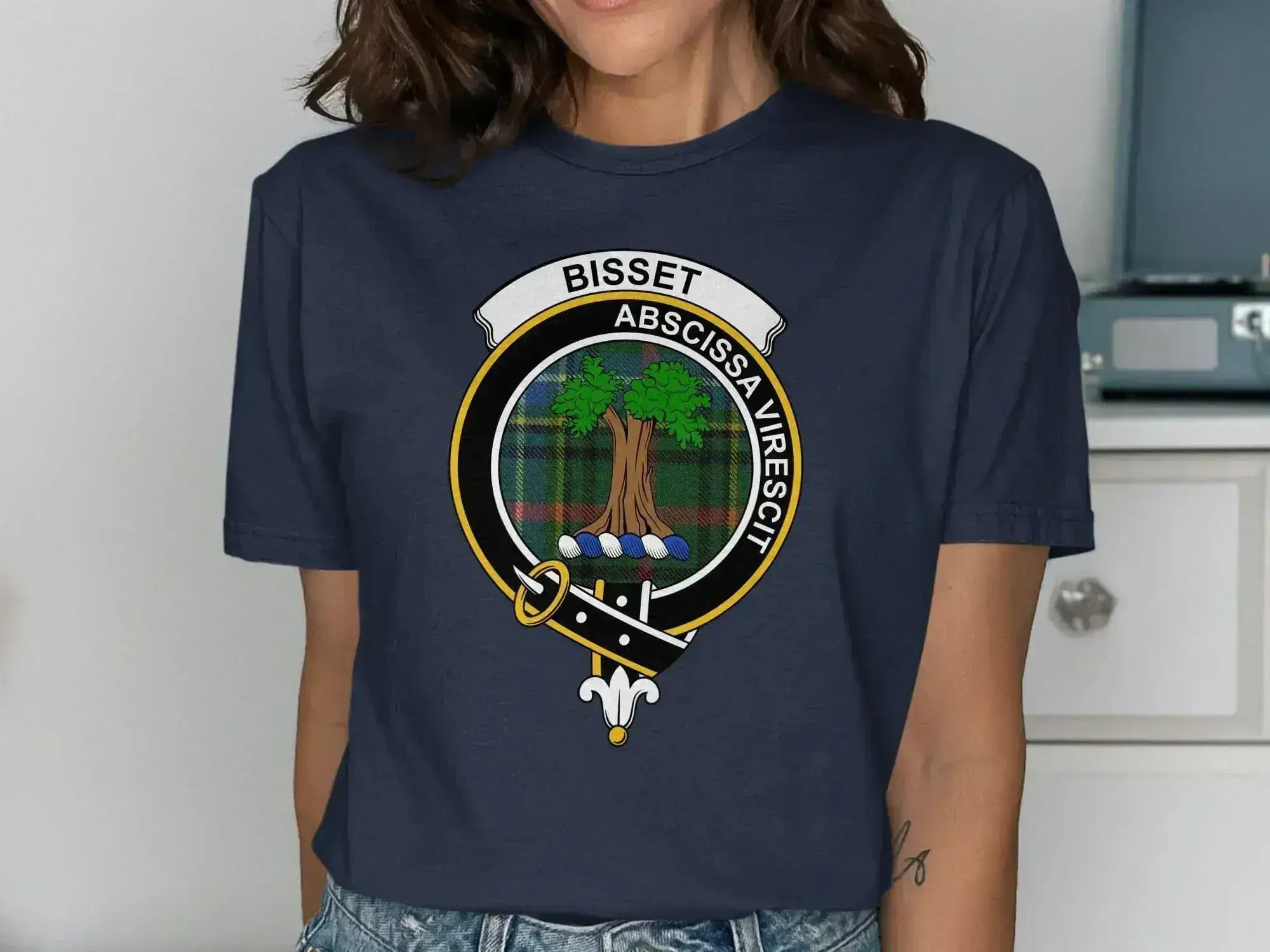 Bisset Abscissa Virescit Crest Graphic Tee product