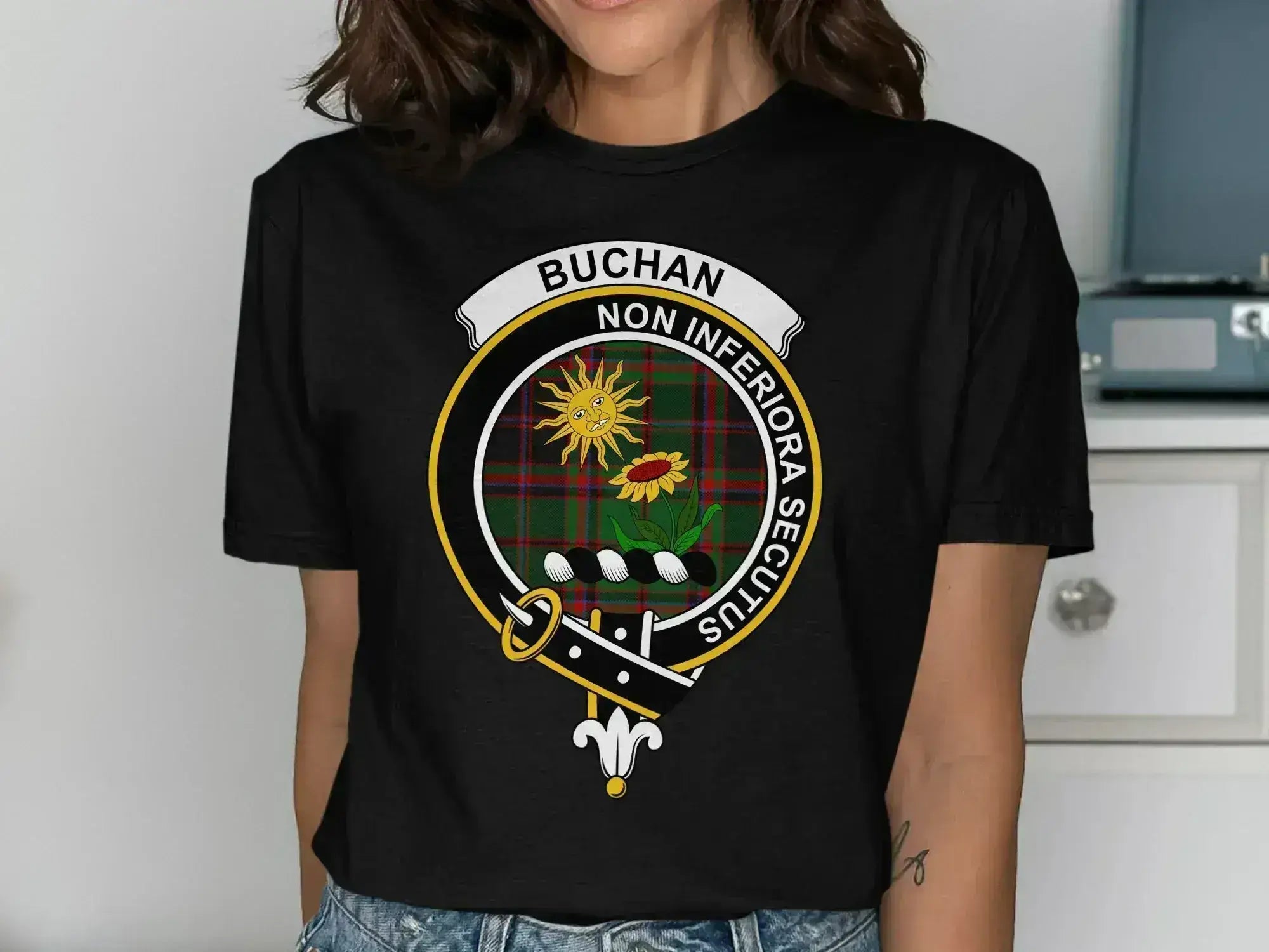 Buchan Non Inferiora Secundis Crest Black T-Shirt product