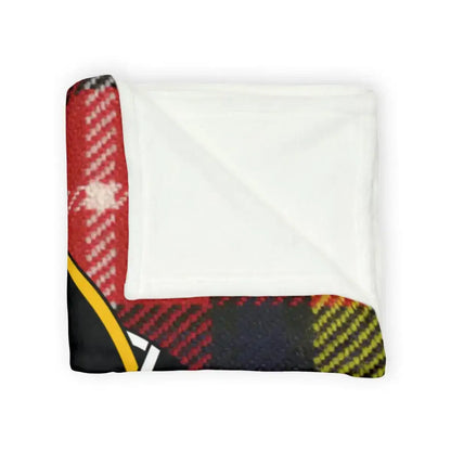 Vibrant Tartan Pattern Blanket with Bold Colors Design