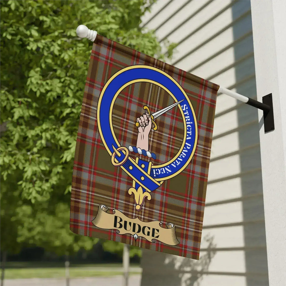 Budge clan crest tartan garden flag for outdoor display