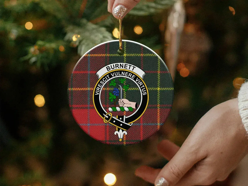 Burnett crest ornament reverse side — Scottish heritage ceramic keepsake, gold string