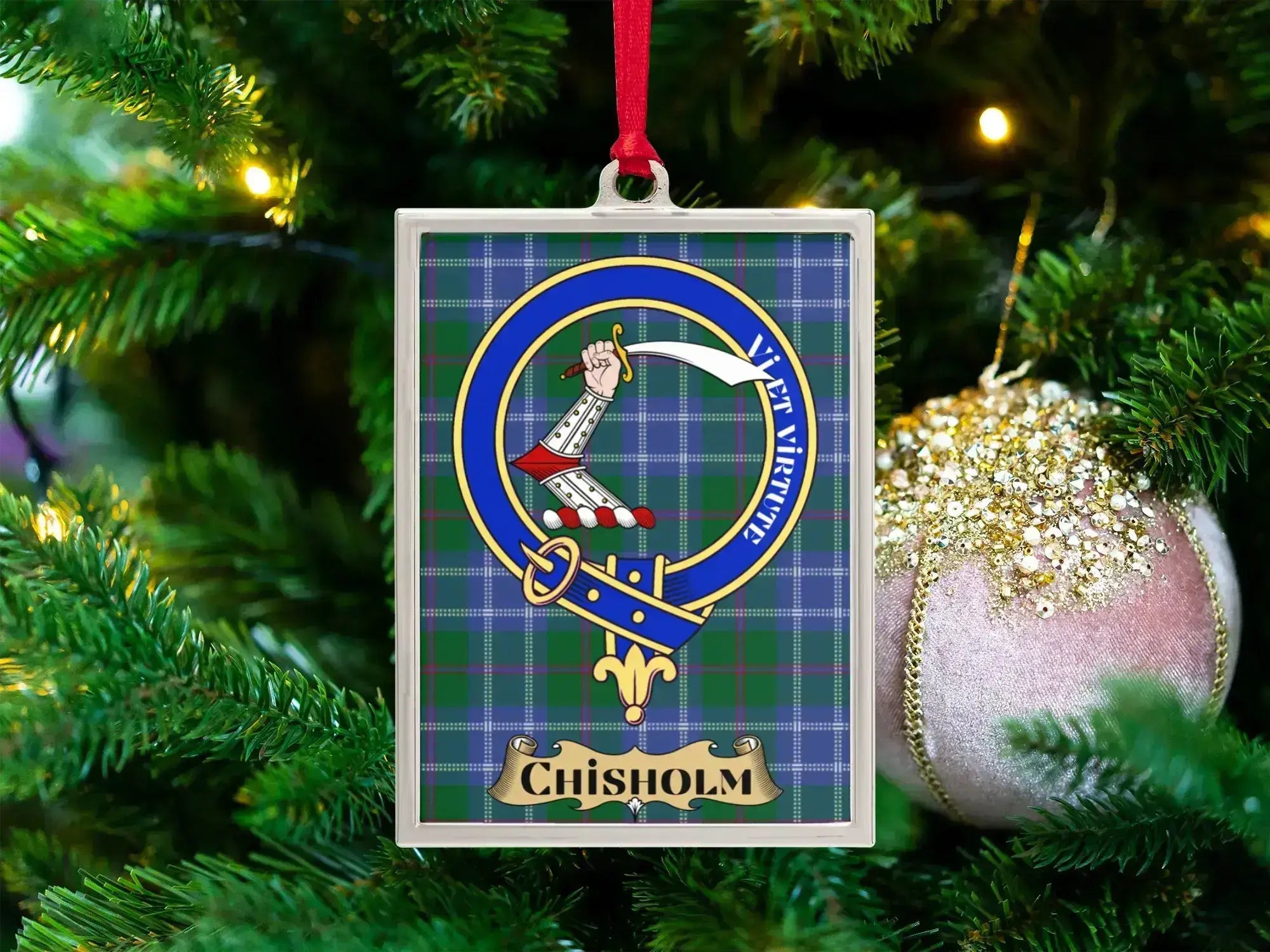 Chisholm clan tartan ornament — 3.25x2.31-inch format with clan crest and Feros Ferio design
