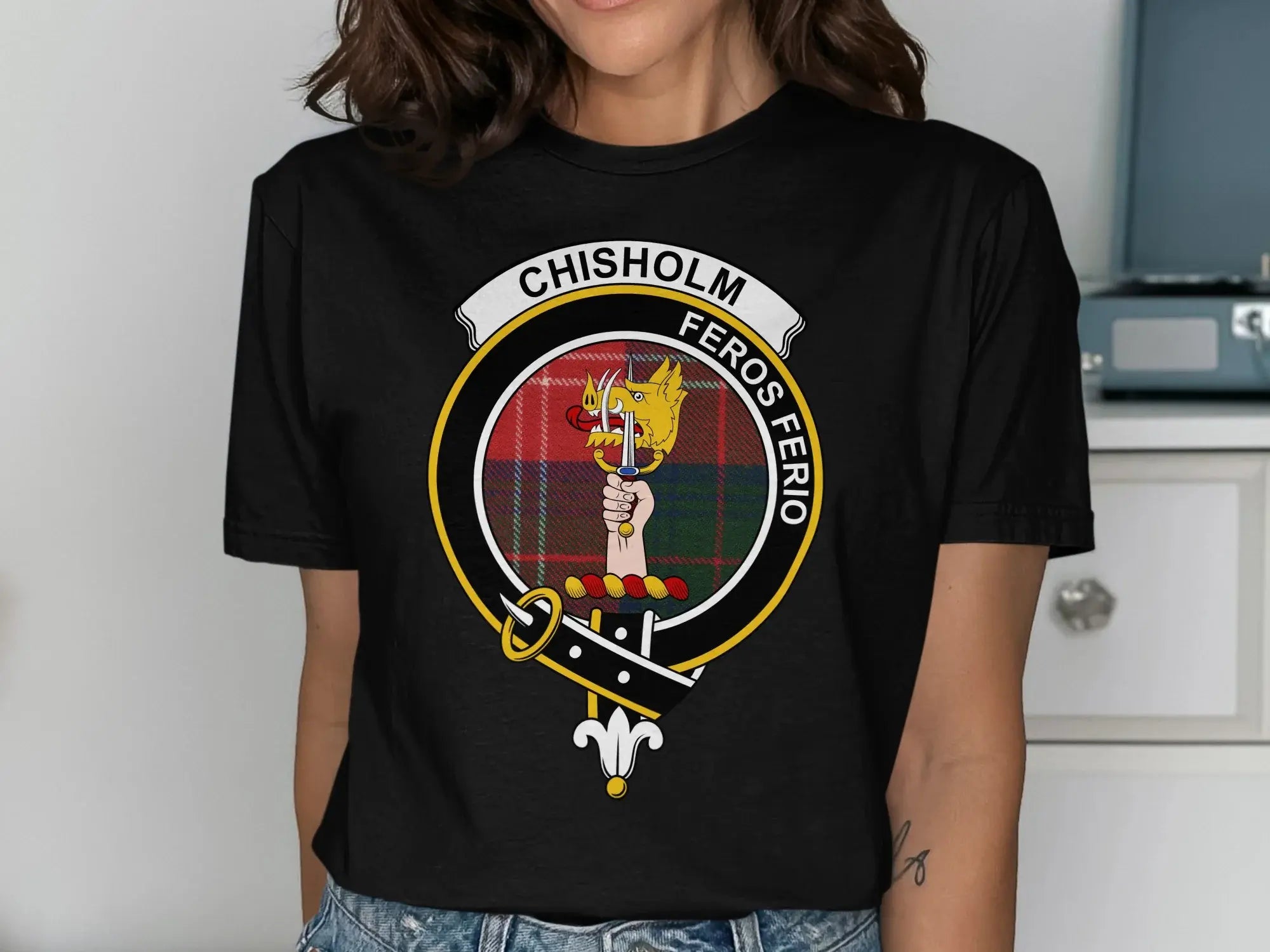 Chisholm Feros Ferio tartan badge t-shirt — clan crest on chest, cotton unisex fit