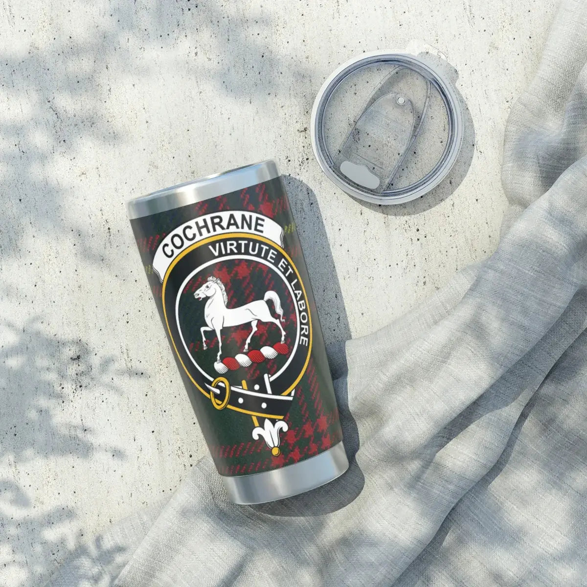 Clan Cochrane virtute et labore tumbler with spill-resistant lid — secure fit