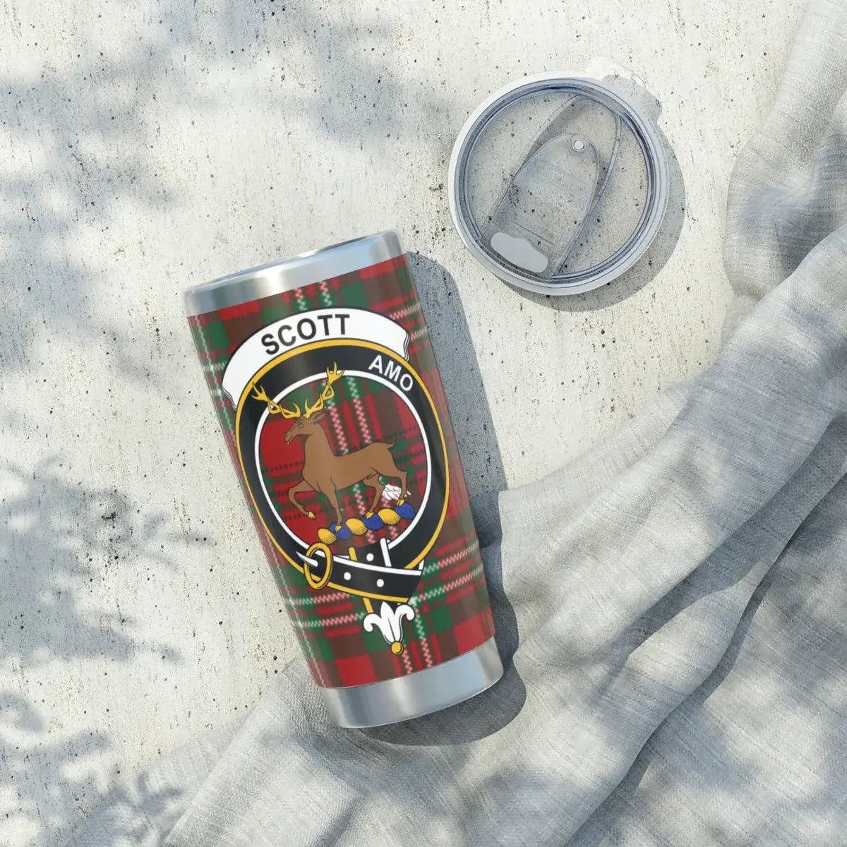 Clan Scott tumbler close-up — amo deer crest on silver stainless body