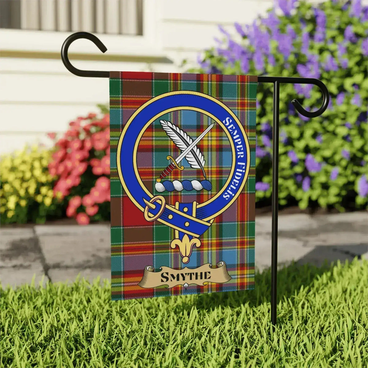Semper Fidelis Smythe Crest Garden Flag