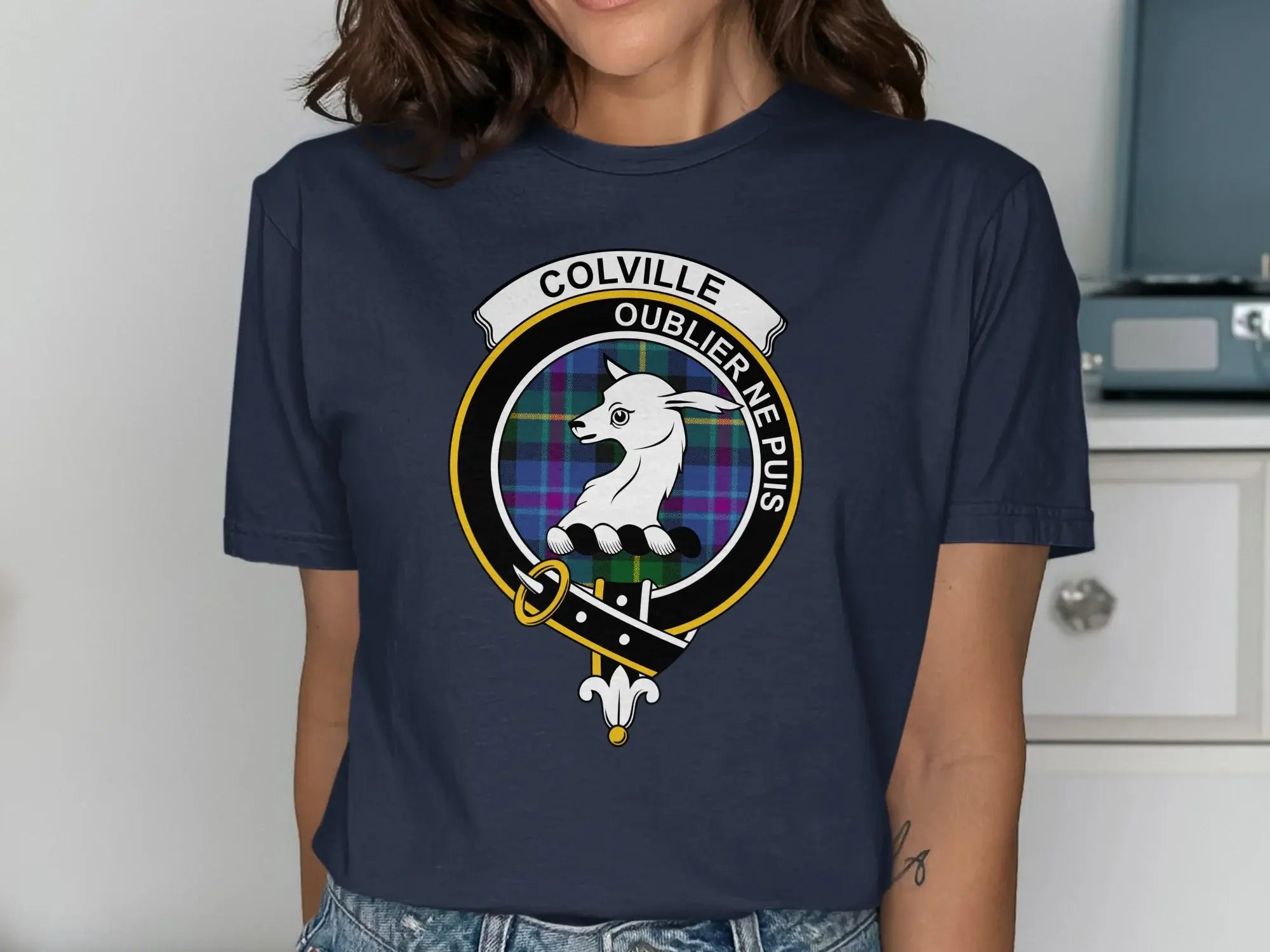 Colville Oublier Ne Puis Graphic Tee Shirt product type
