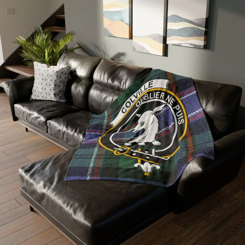 Stylish Printed Blanket with Unique Crest Design