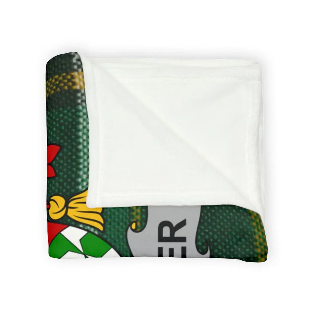 Cozy Fleece Blanket with Unique Colorful Pattern Design