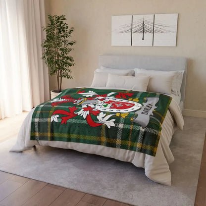 Stylish Darley Family Crest Plaid Blanket Design