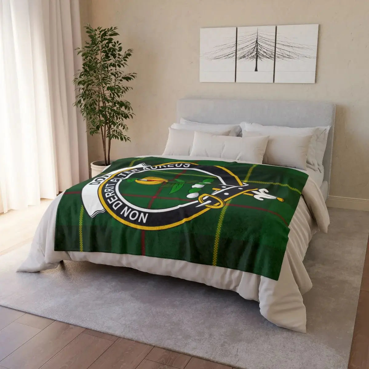 Decorative Blanket with Crest Green Bedding Blanket