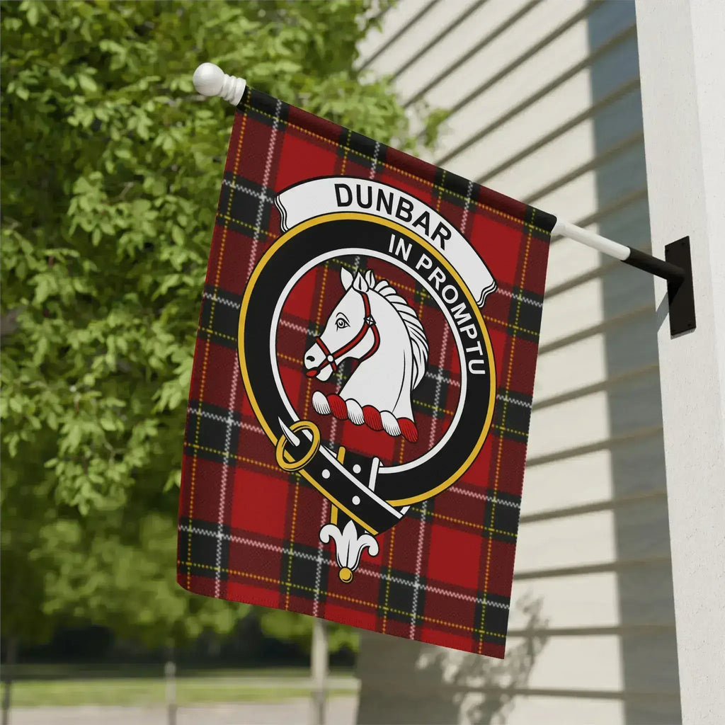Clan Dunbar tartan garden flag — 12x18 full-colour outdoor flag showing crest and motto In Promptu
