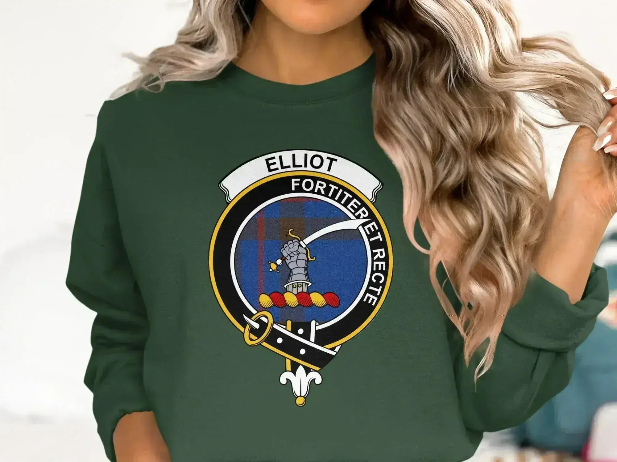 Elliot Fortiter Et Recte Crest Sweatshirt product