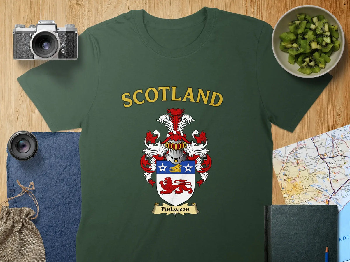 Finlayson Scottish clan crest t-shirt — crest and emblem detail