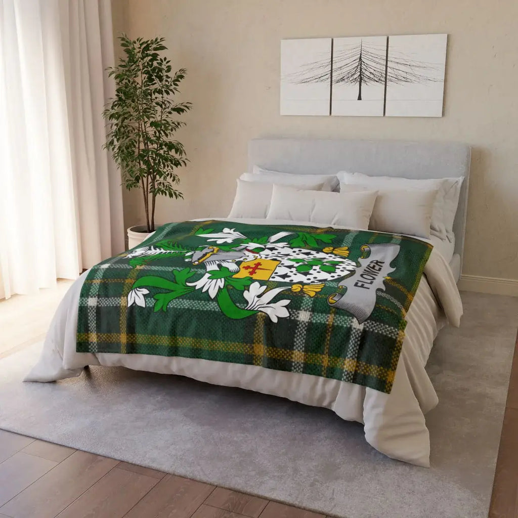 Flower Family Crest Green Plaid Cozy Blanket
