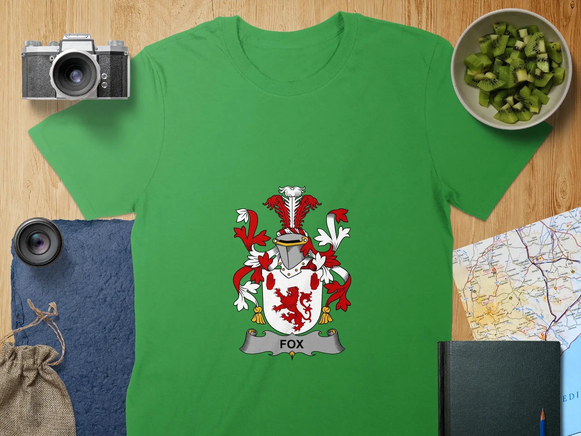 Family Crest Green Fox T-Shirt Detailed Historic Design