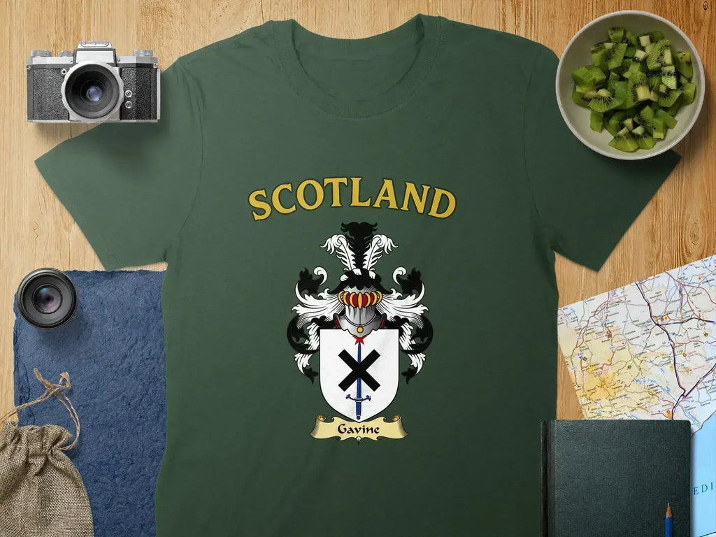 Gavine Scottish clan crest t-shirt — crest and emblem detail