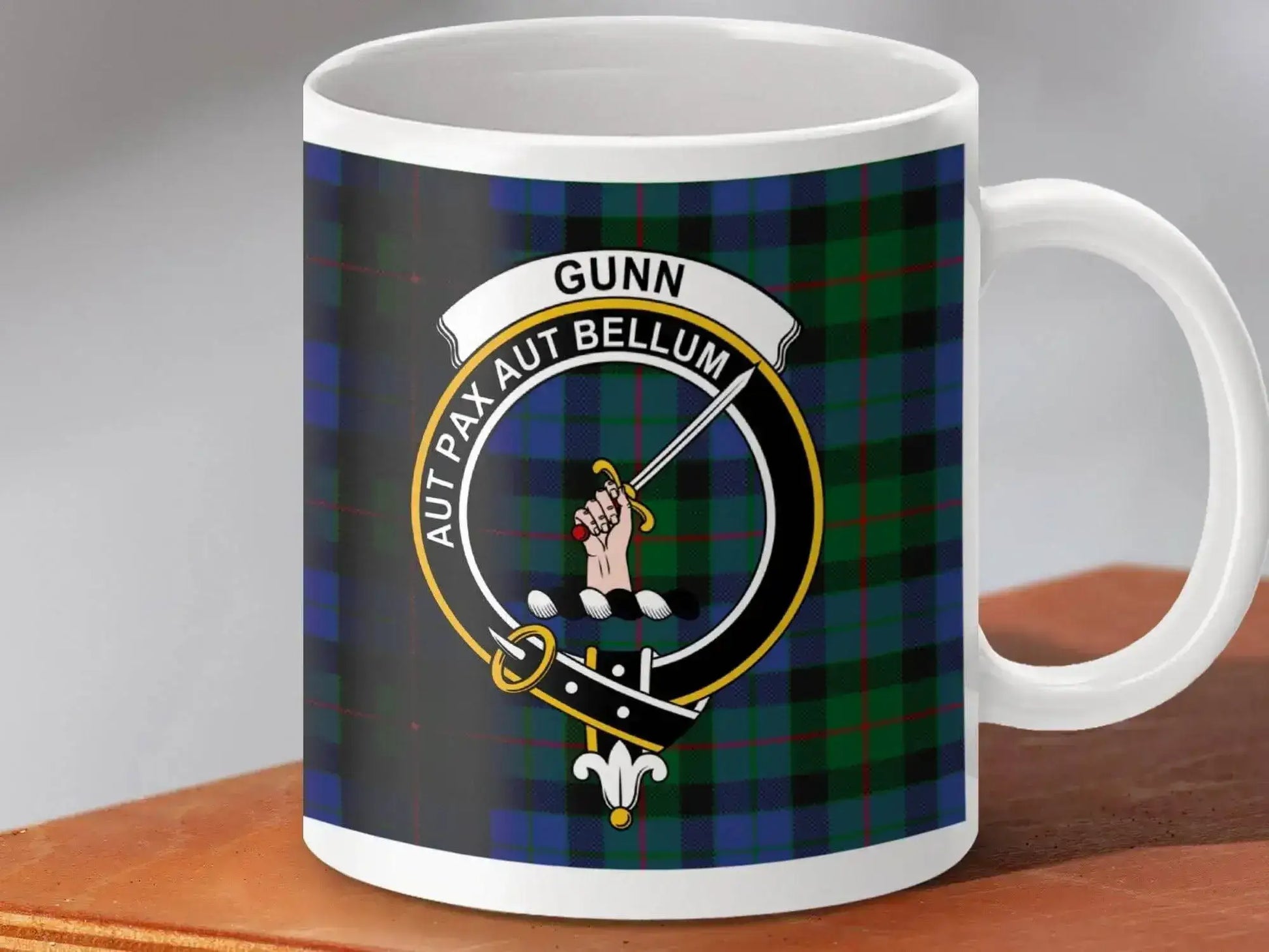 Gunn Aut Pax Aut Bellum Clan Tartan Mug product