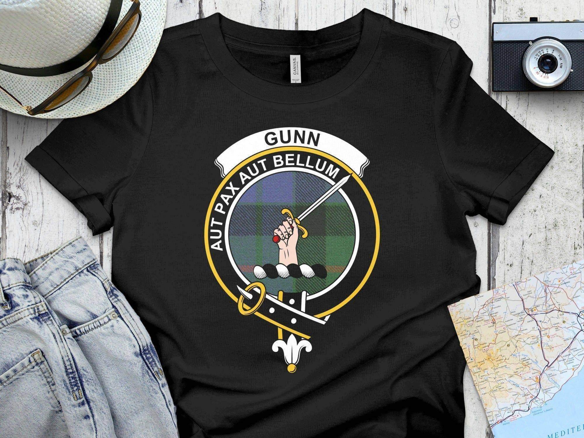 Gunn clan crest tartan t-shirt — Aut Pax Aut Bellum heraldic design on 100% cotton