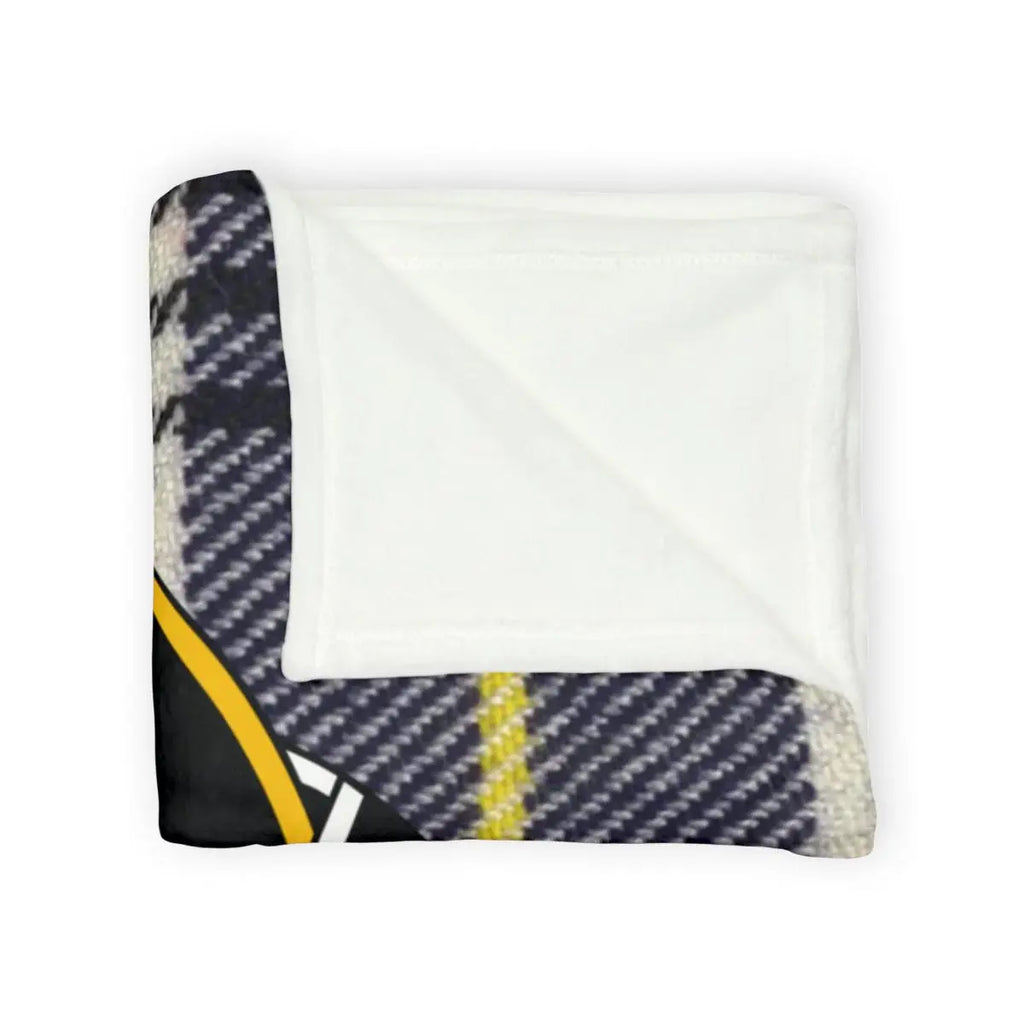 Hannay tartan throw blanket — close-up of printed clan tartan pattern on soft polyester