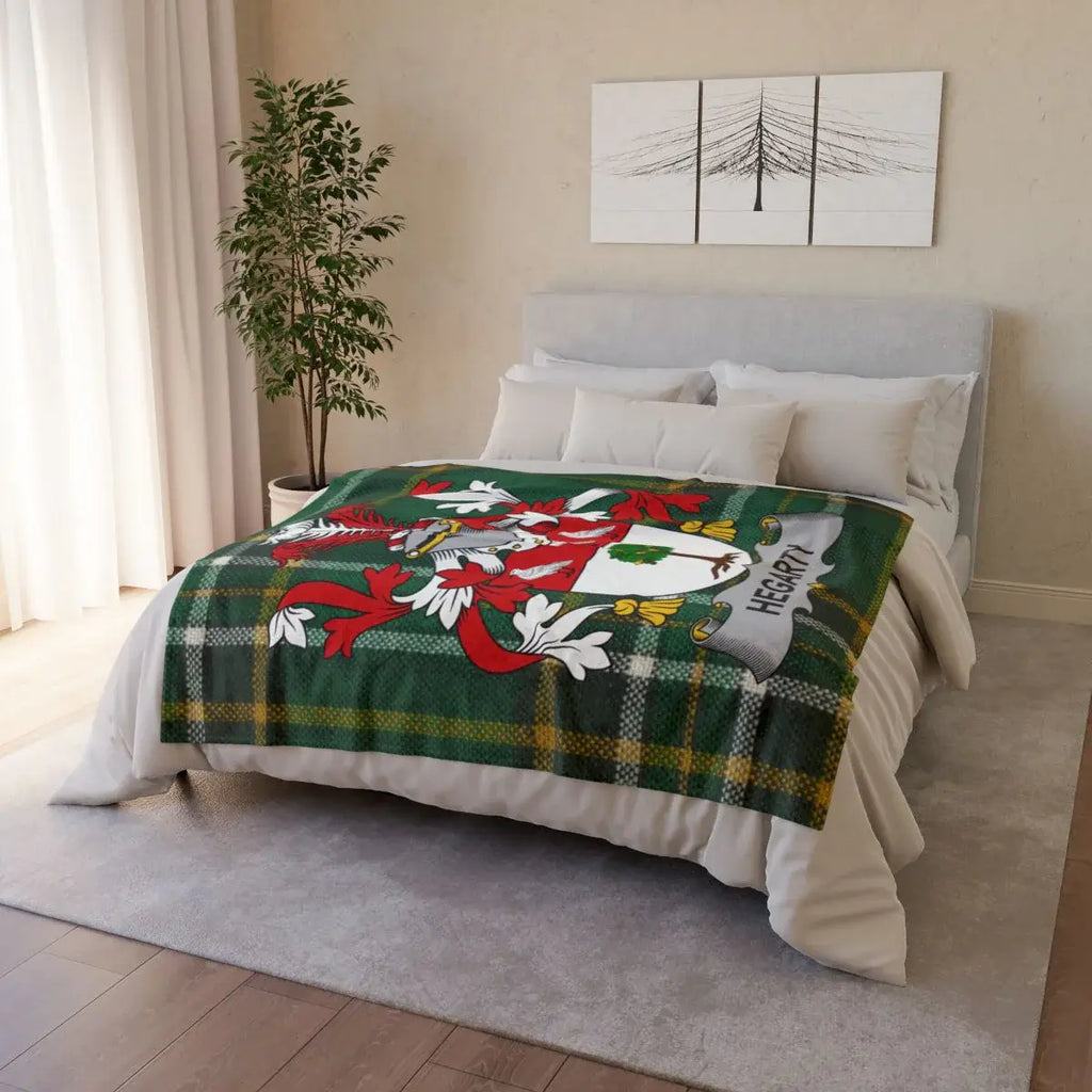 Personalized Family Crest Blanket with Plaid Design