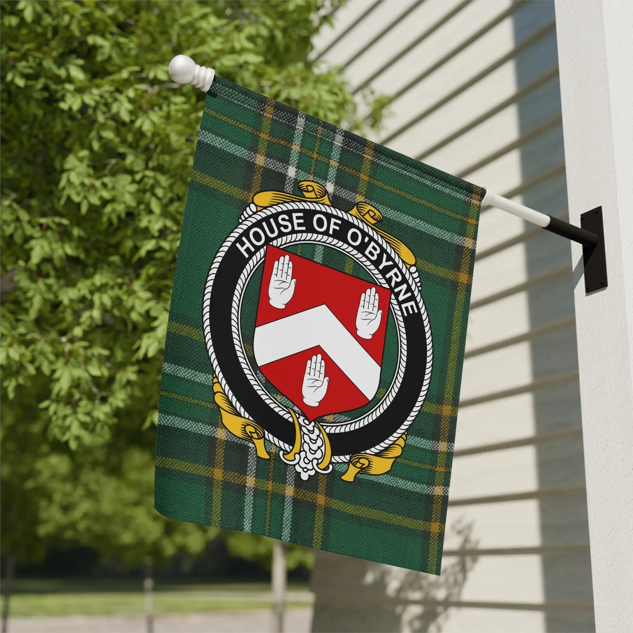 House of O'Byrne Crest Green Checkered Flag Banner