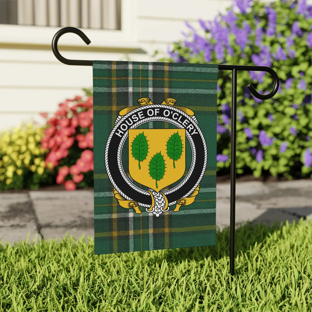 House of O'Clery Green Plaid Garden Flag