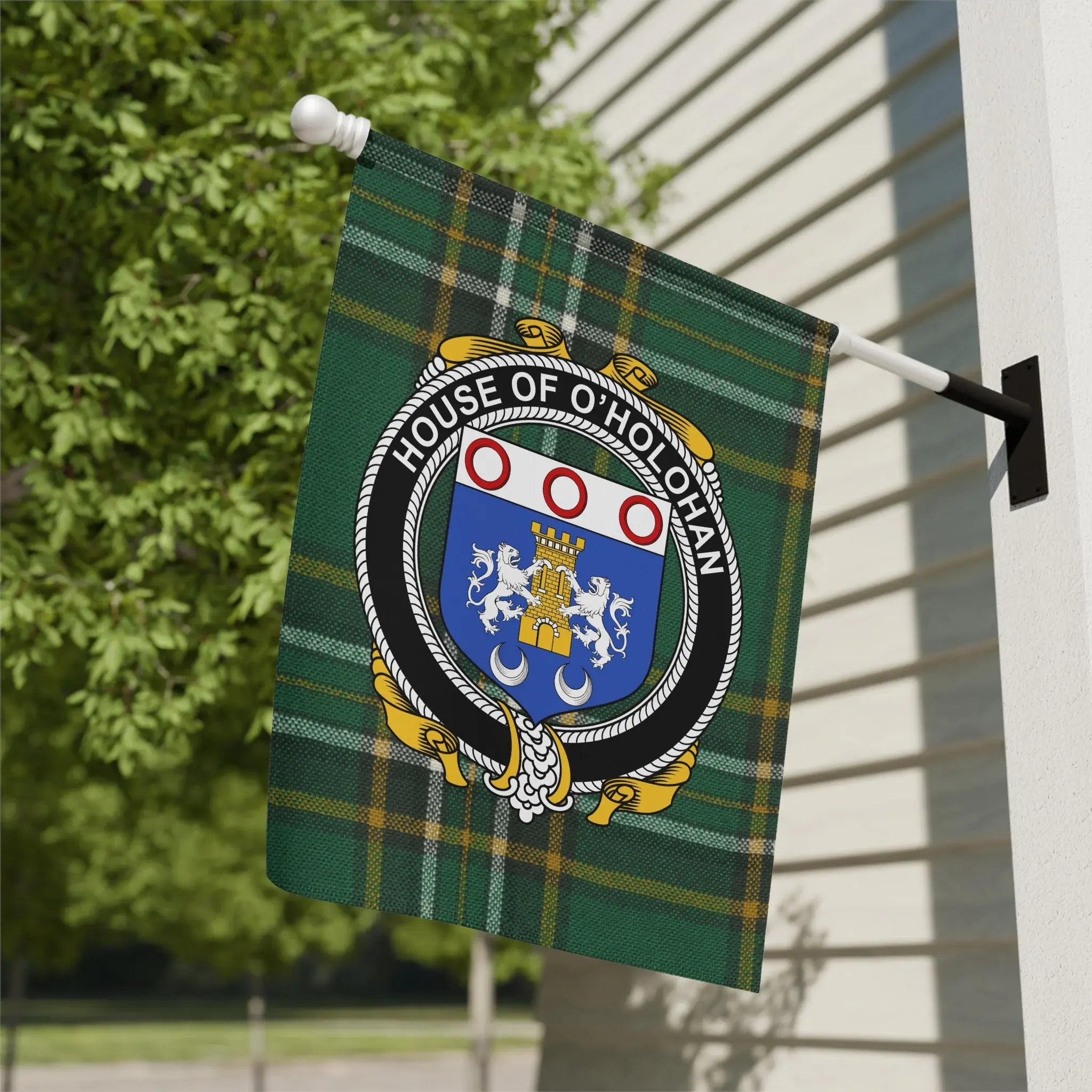 House of O'Hoolohan Plaid Patterned Flag decor