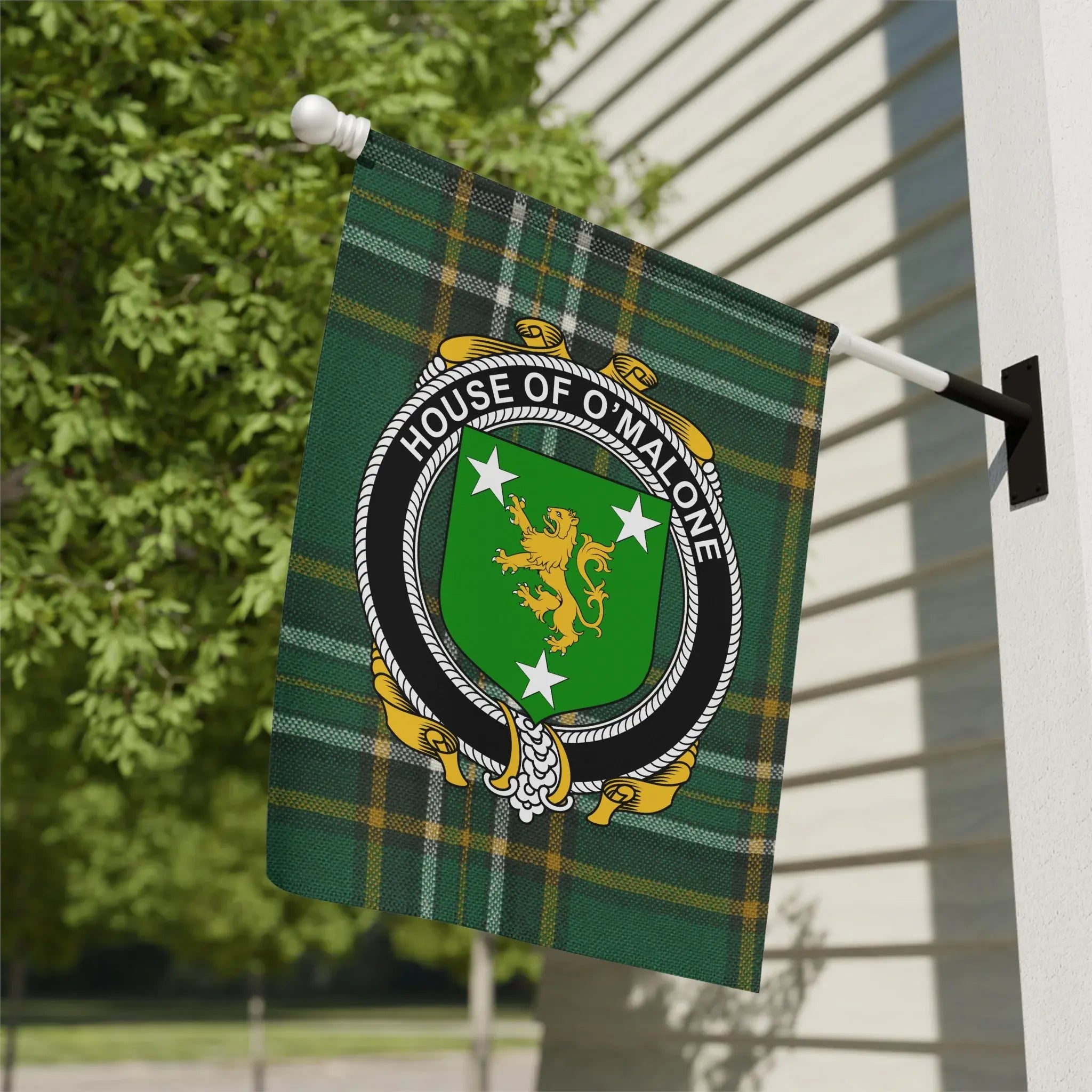 House of O'Malone Green Plaid Flag Banner Decor