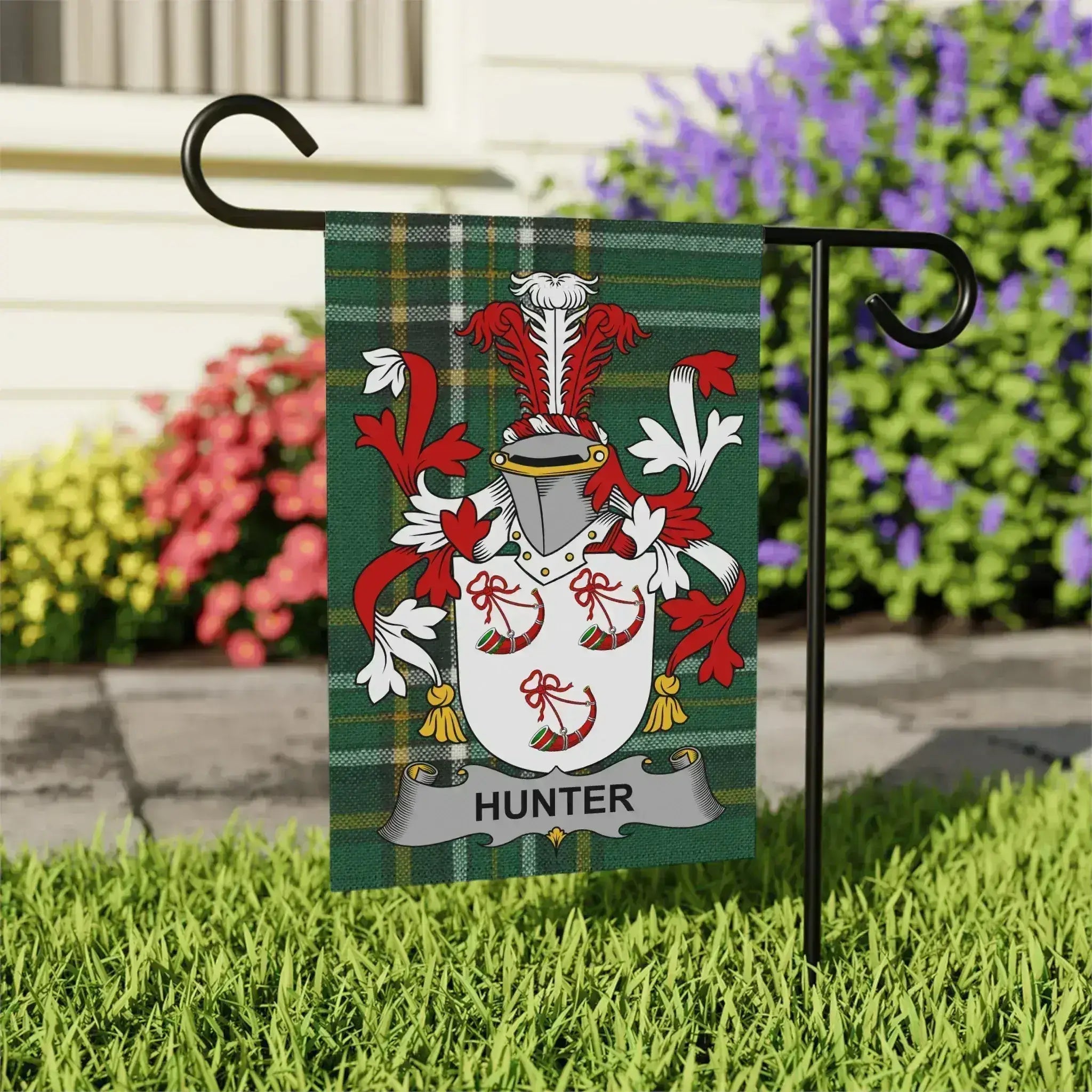 Decorative Hunter Crest Garden Flag Yard Product