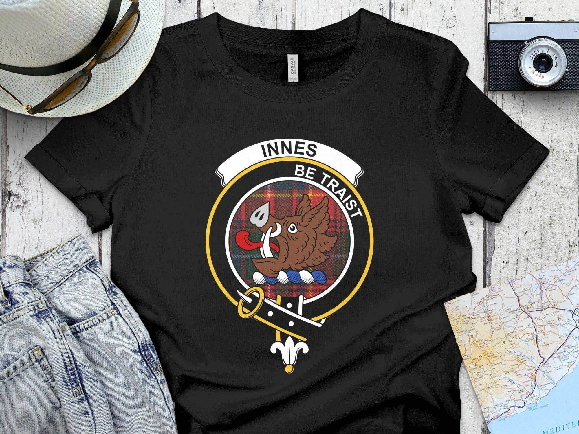 Innes clan crest tartan t-shirt — Be Traist boar's head heraldic design on 100% cotton