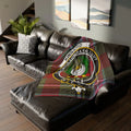 Clan Kinnaird tartan throw blanket — 50x60 inch with Errantia Lumina Fallunt crest design, polyester