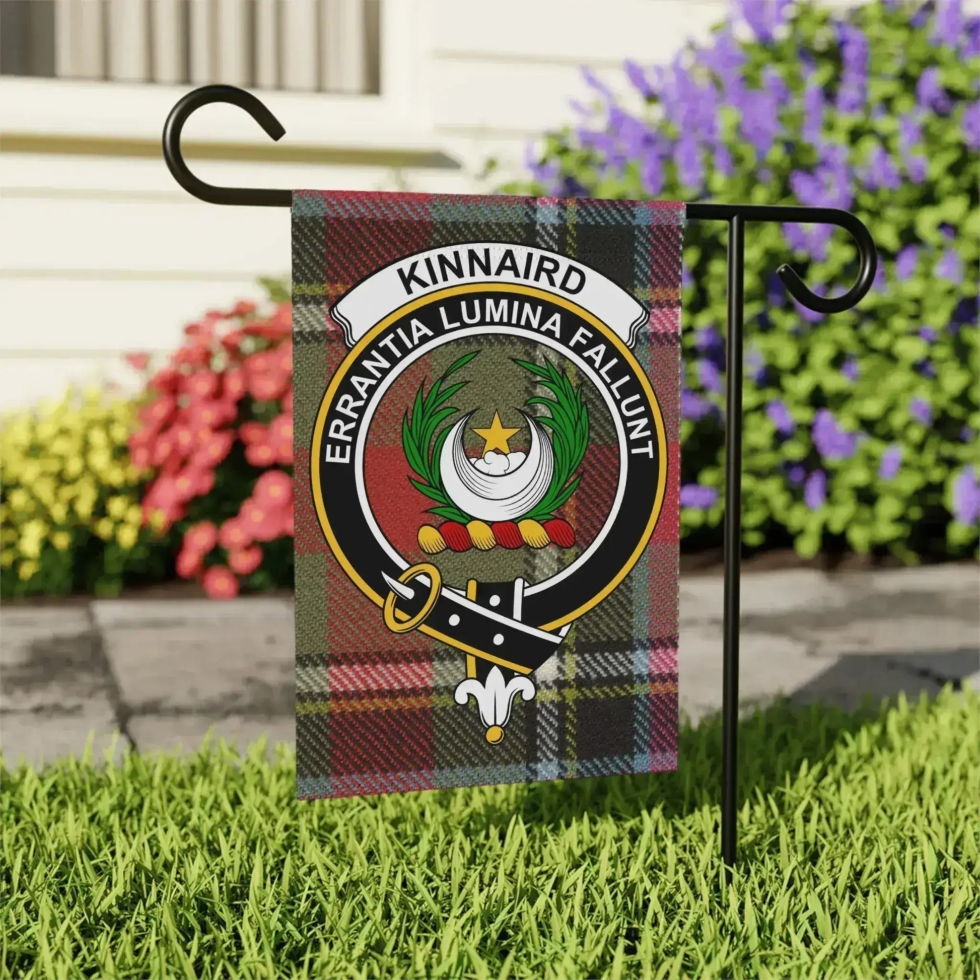 Kinnaird Errantia Lumina Fallunt Garden Flag product type
