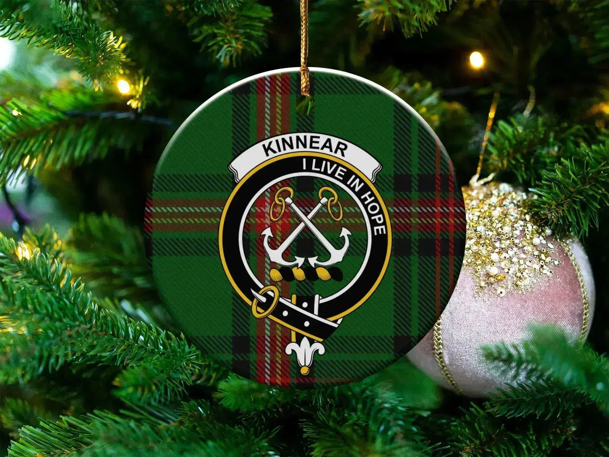 KINNEAR I LIVE IN HOPE Family Crest Christmas product type