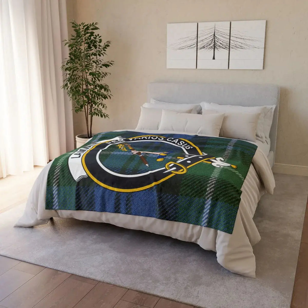 Luxurious Clan Crest Bedspread for Your Comfort