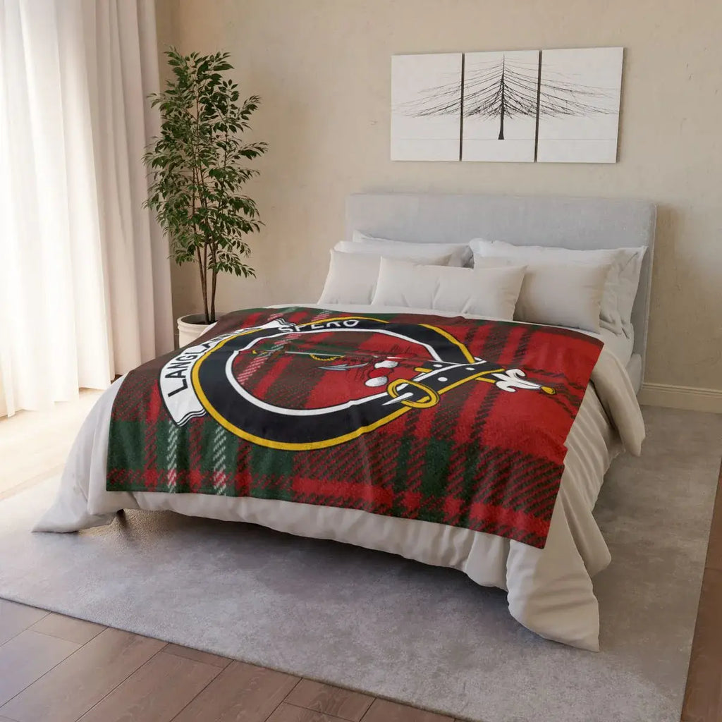 Clan MacLeod Scottish Crest on Plaid Pattern Blanket