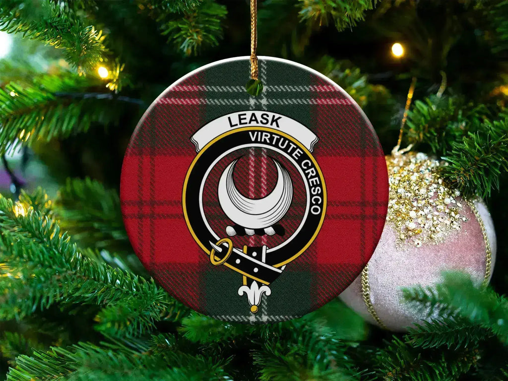 Leask Virtute Cresco Tartan Ornament