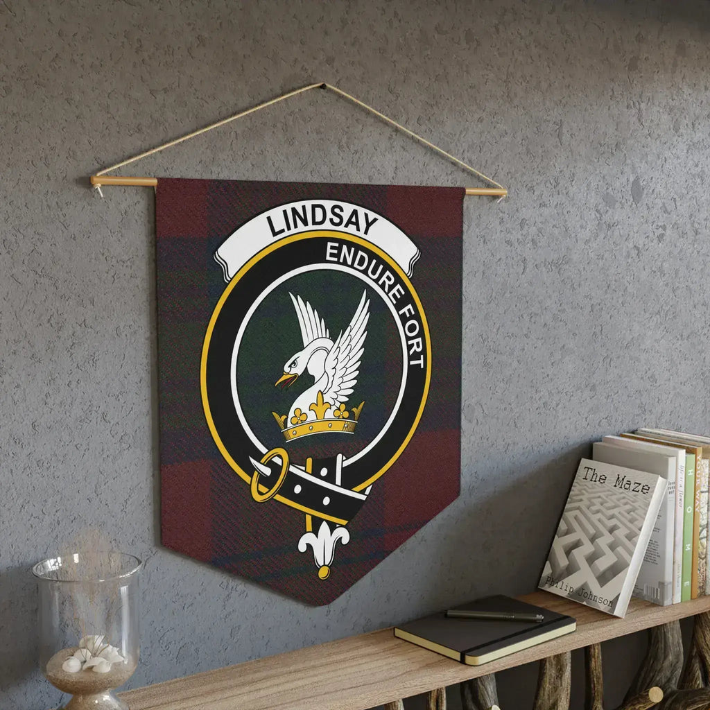 Lindsay Endure Fort crest with eagle wall banner — 18x21 heraldic clan design