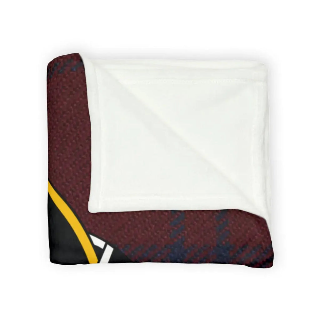 Lindsay clan crest throw blanket laid flat — cosy tartan plaid on 100% polyester