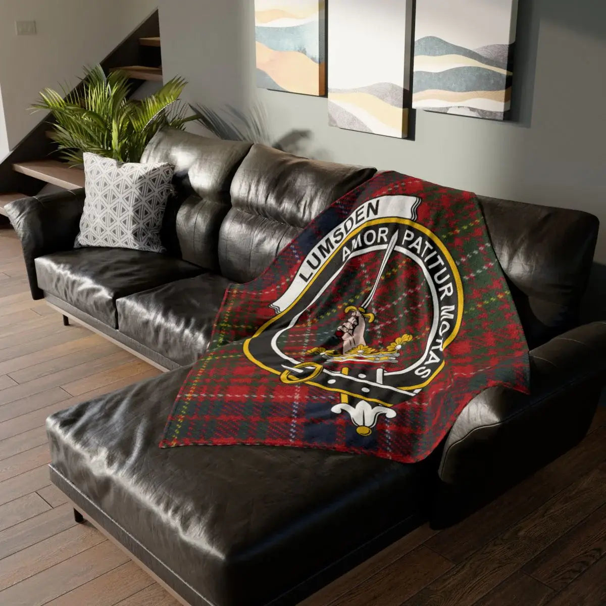Clan Lumsden tartan throw blanket — 50x60 inch with Amor Patitur Moras crest, lightweight polyester
