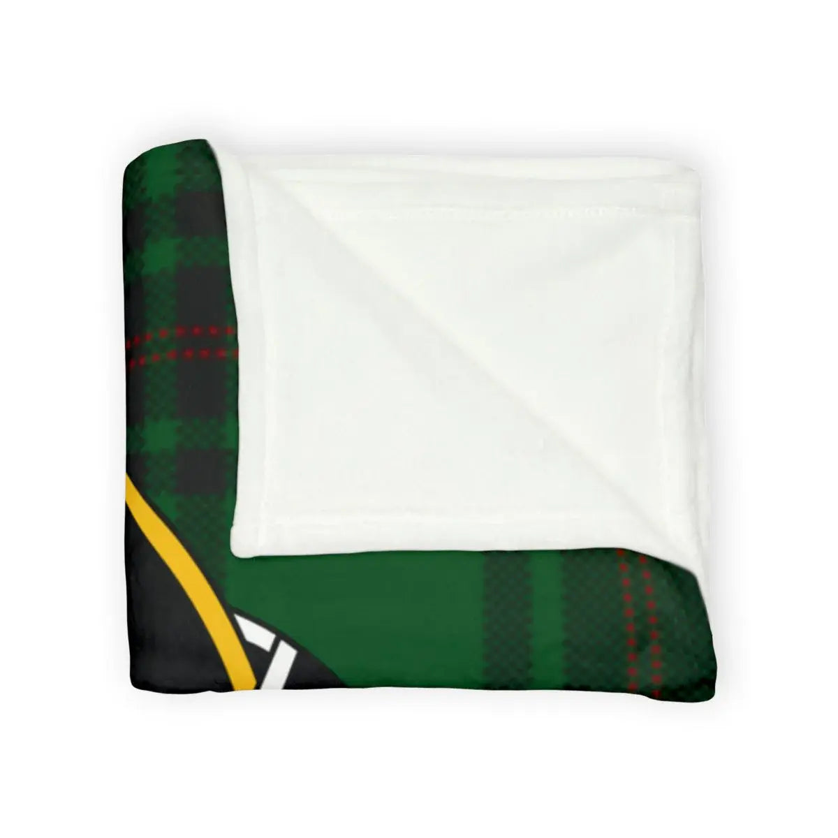 Luxurious Cozy Green Tartan Blanket for All Occasions