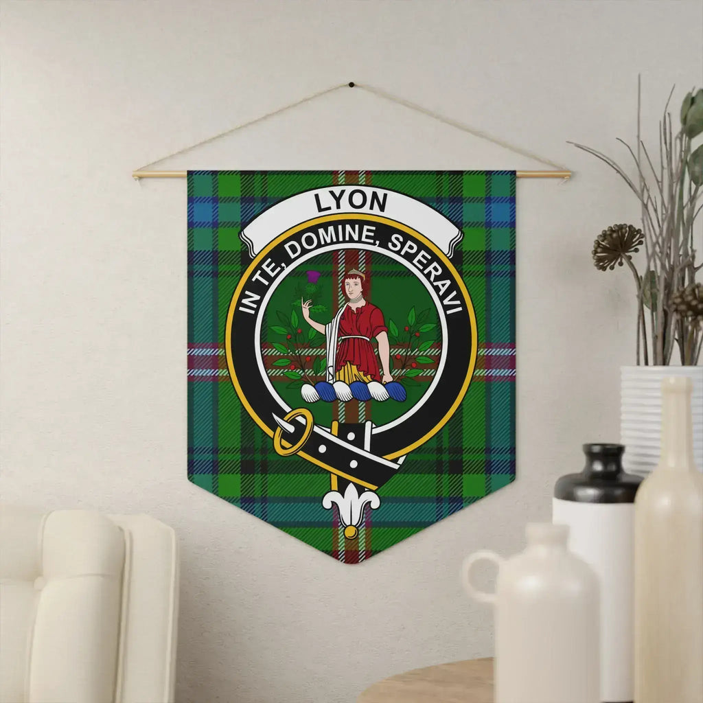 Clan Lyon tartan crest pennant — 18x21 inch polyester twill with In Te Domine Speravi, wooden dowel