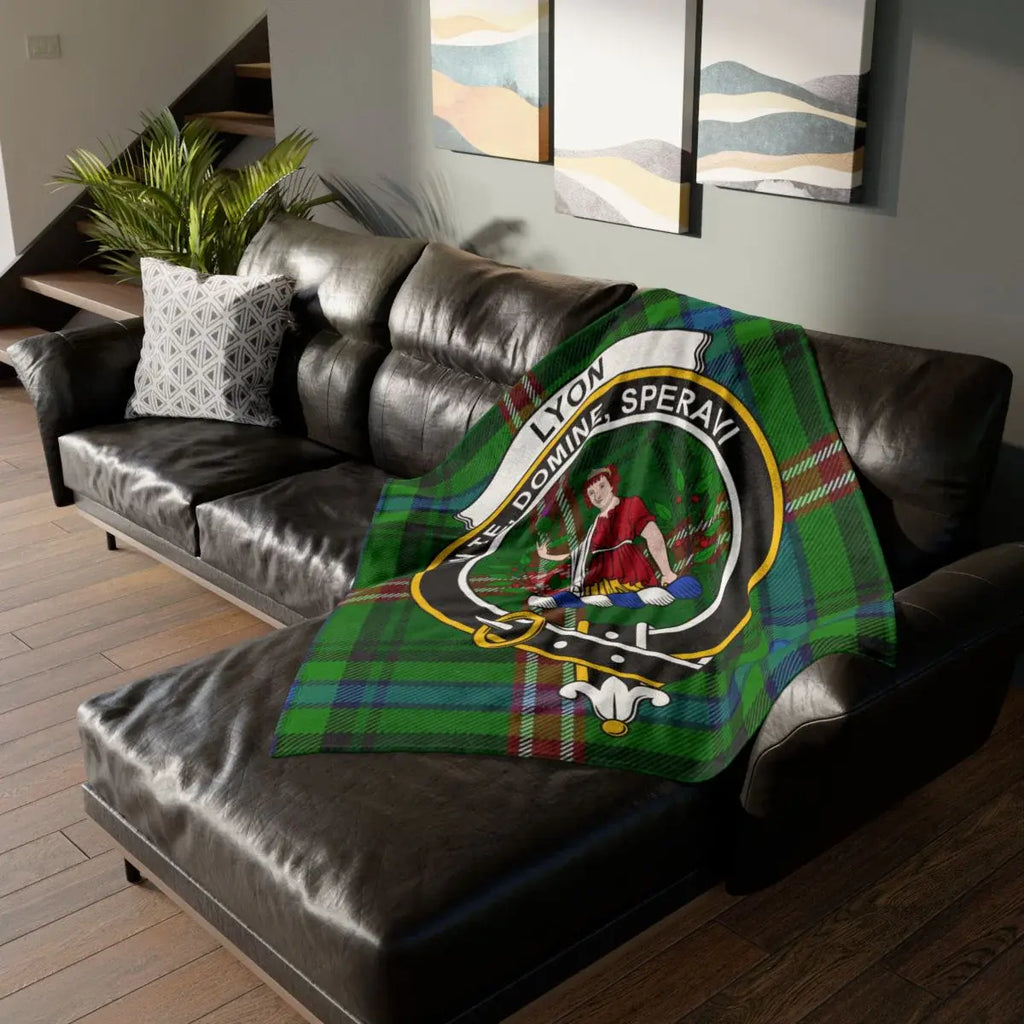 Clan Lyon tartan throw blanket — 50x60 inch with In Te Domine Speravi crest, lightweight polyester