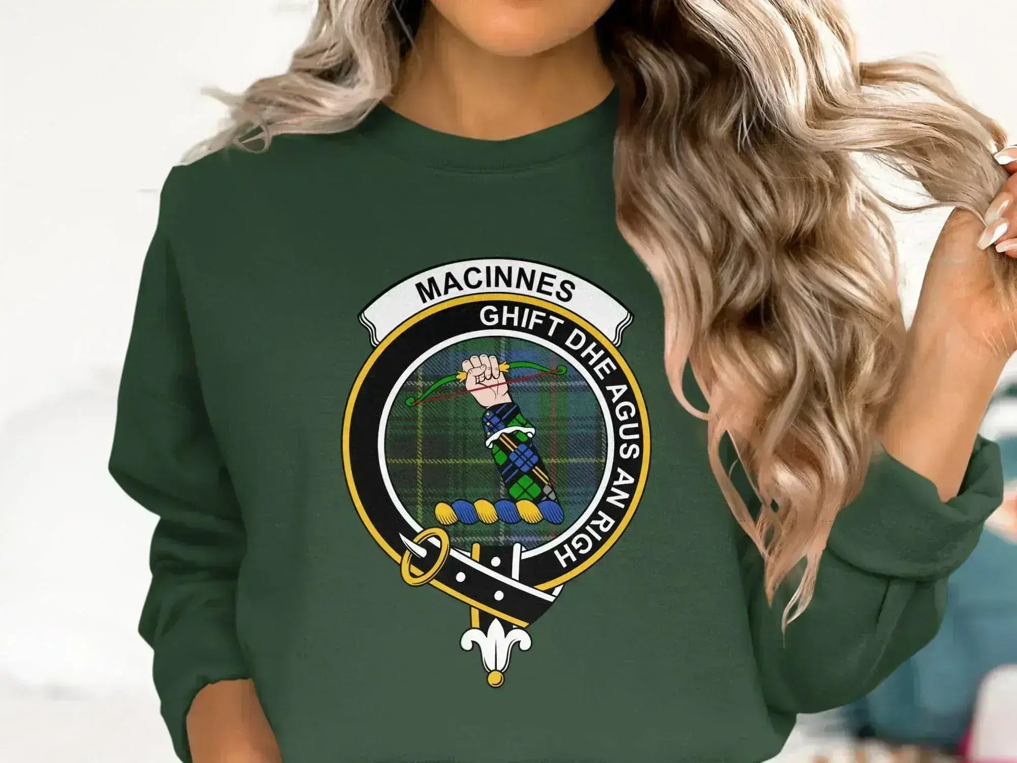 MacInnes clan crest tartan sweatshirt in navy — Ghìft Dhe Agus An Righ printed crewneck