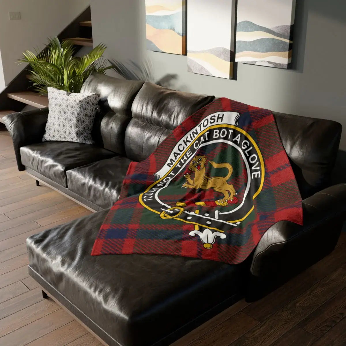 Stylish Crest Design Blanket Featuring Lion Motif