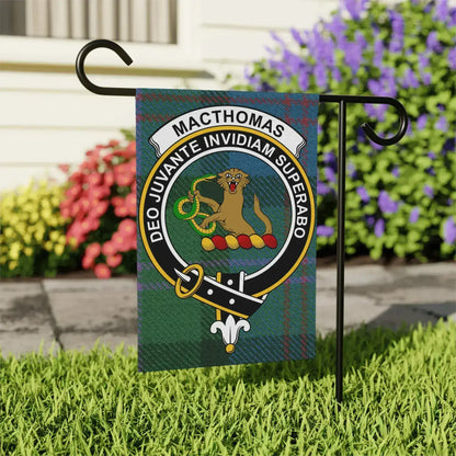 Macthomas Deo Juvante Invidiam Superabo garden flag product