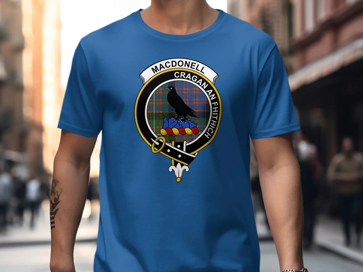Macdonell Cragan an Fhithich Clan Crest T-shirt