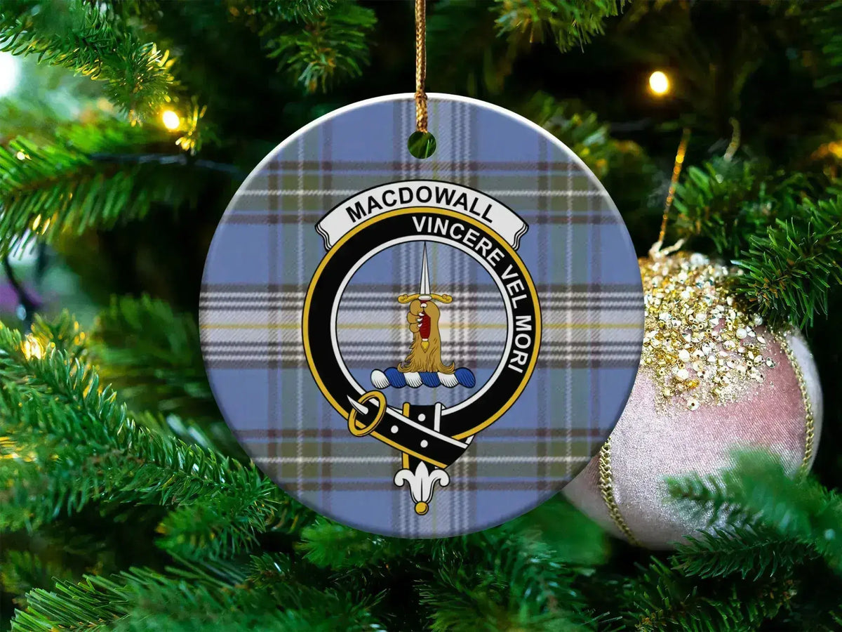 Macdowall VINCERE VEL MORI Family Crest Ornament