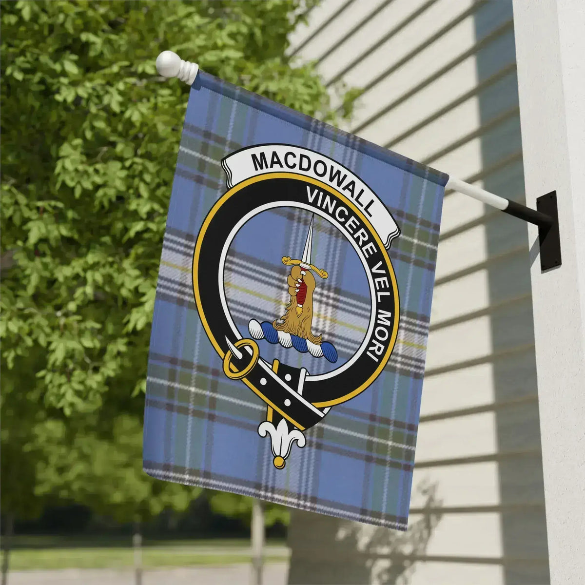 Macdowall Vincere Vel Mori Plaid House Flag